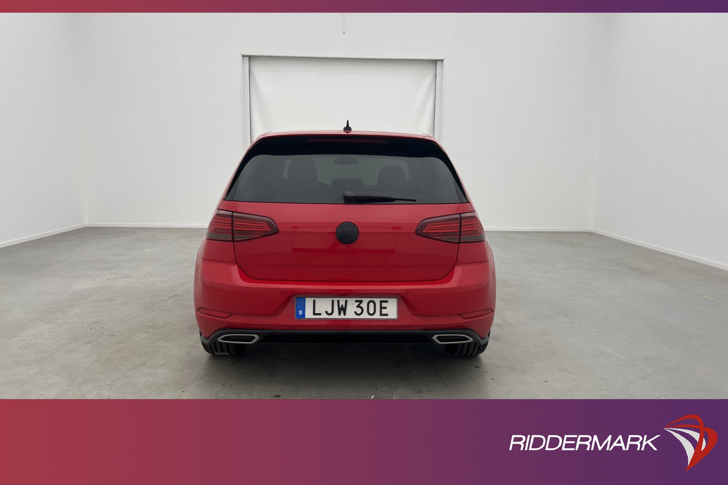 Volkswagen Golf 1.5 TSI 150hk R-Line CarPlay Adaptiv-fart