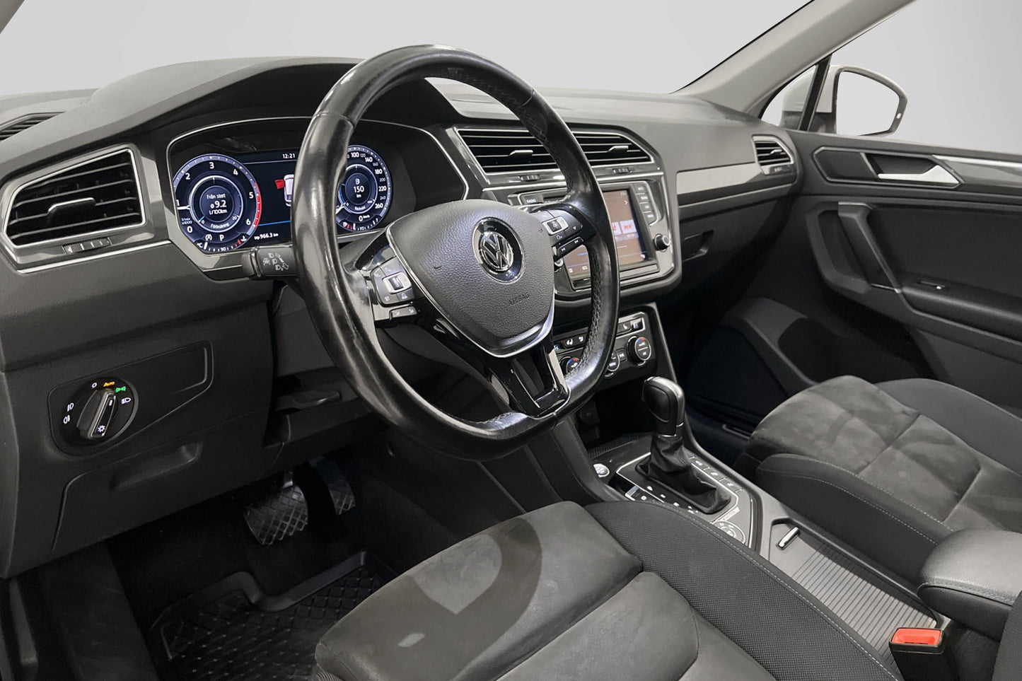 Volkswagen Tiguan TDI 4M 190hk Cockpit Värmare Drag B-kam