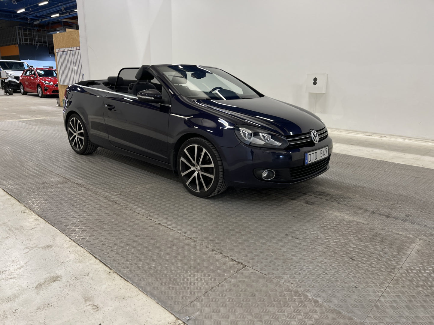 Volkswagen Golf Cabriolet 1.4 160hk Halvskinn Nybes Lågmil