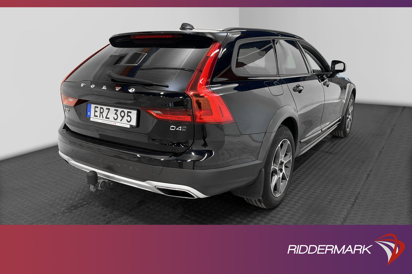 Volvo V90 Cross Country D4 AWD D-värm VOC App-connect