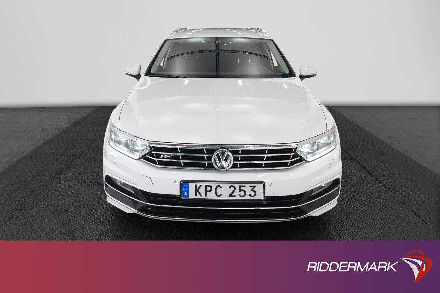 Volkswagen Passat 4M 190hk R-Line Cockpit D-Värm Läder Drag