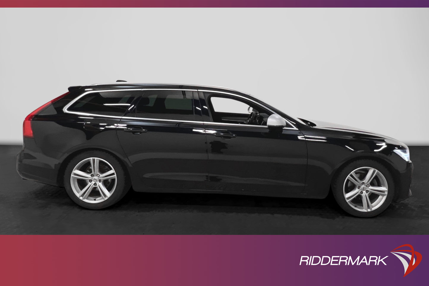 Volvo V90 D4 AWD R-Design VOC Värmare Kamera Navi BLIS Drag