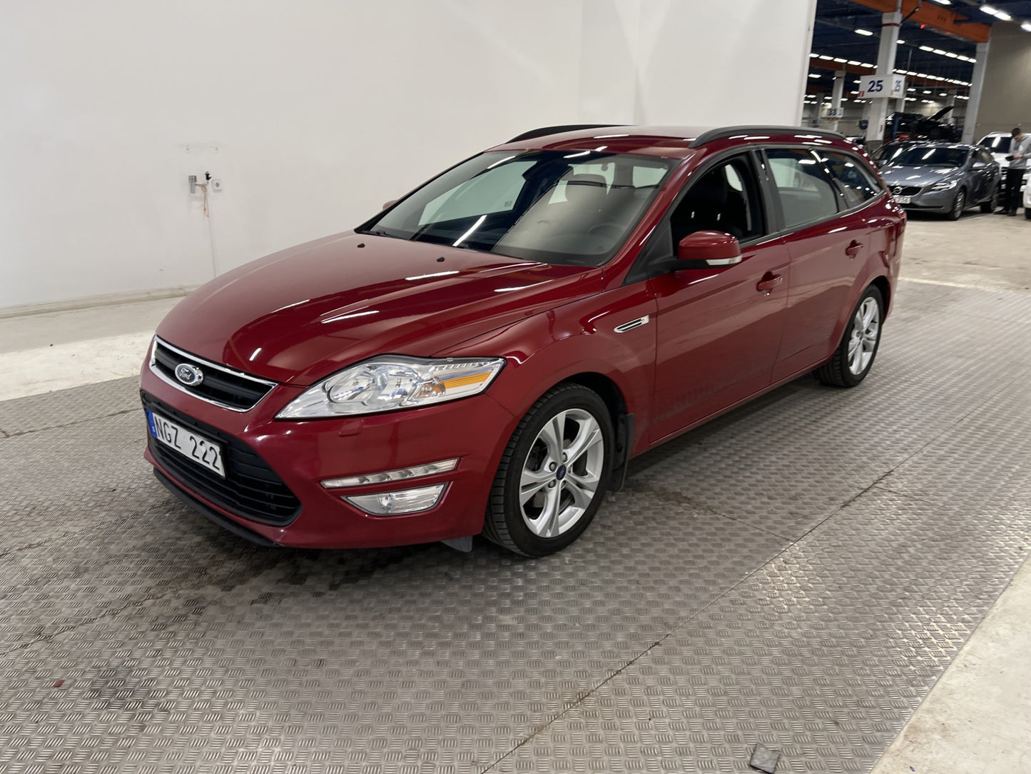 Ford Mondeo TDCi Halvskinn Farthållare Ny Servad 0.38l/mil