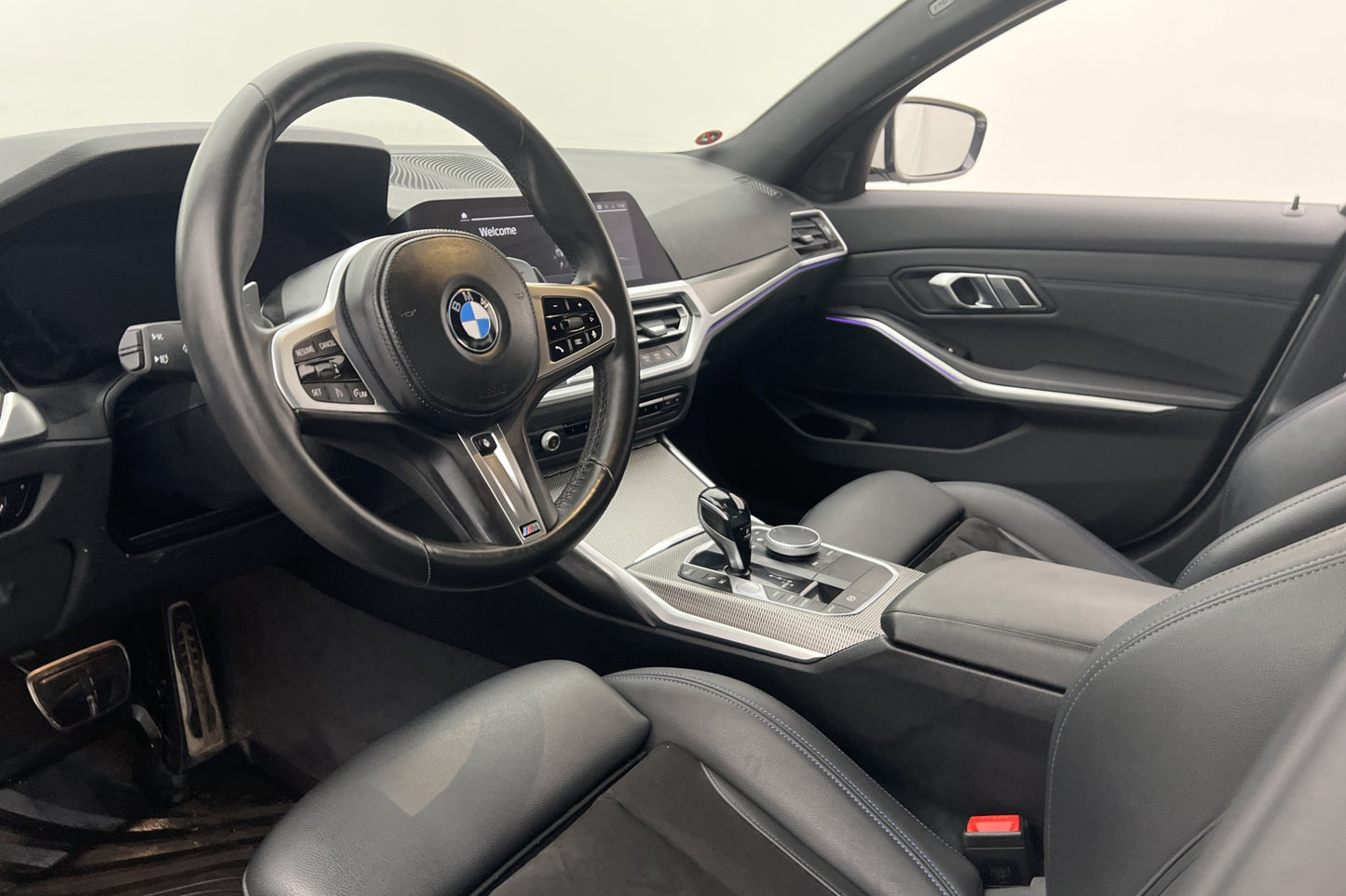 BMW 330e xDrive Sedan 292hk M Sport HiFi Kamera CarPlay Drag