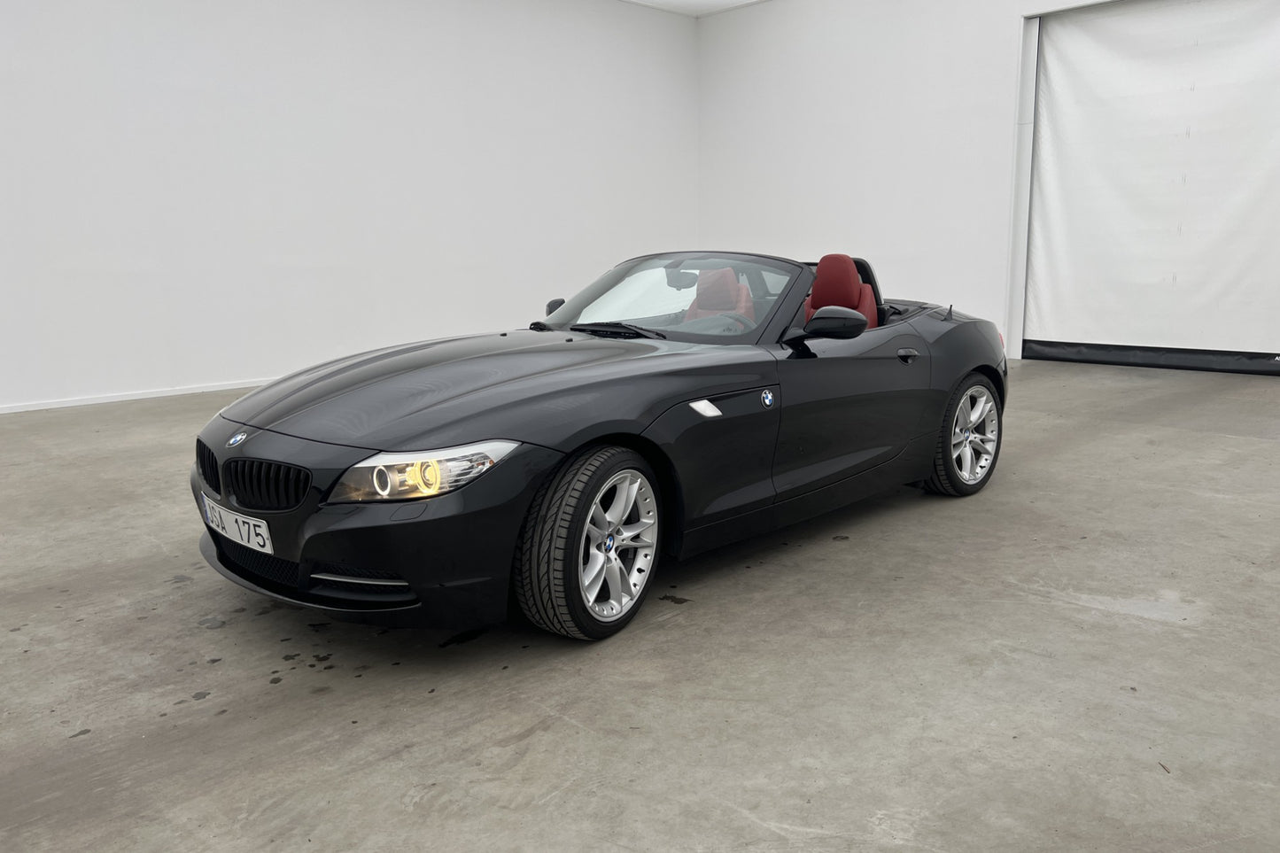 BMW Z4 Roadster sDrive23i 204hk Hardtop HiFi Skinn Elstolar