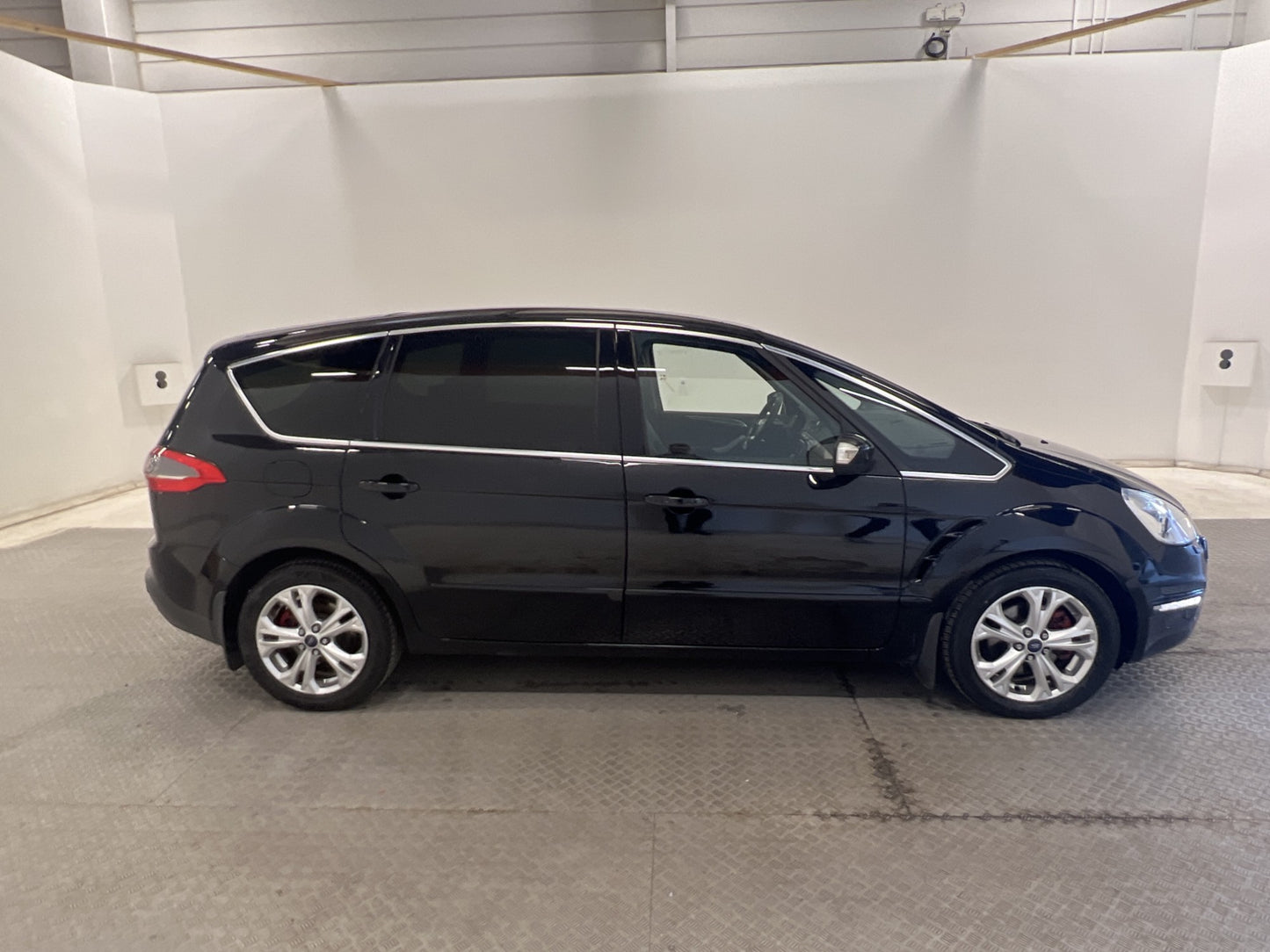 Ford S-Max 2.0 TDCi 140hk Titanium 7-sits Pano Värmare Drag