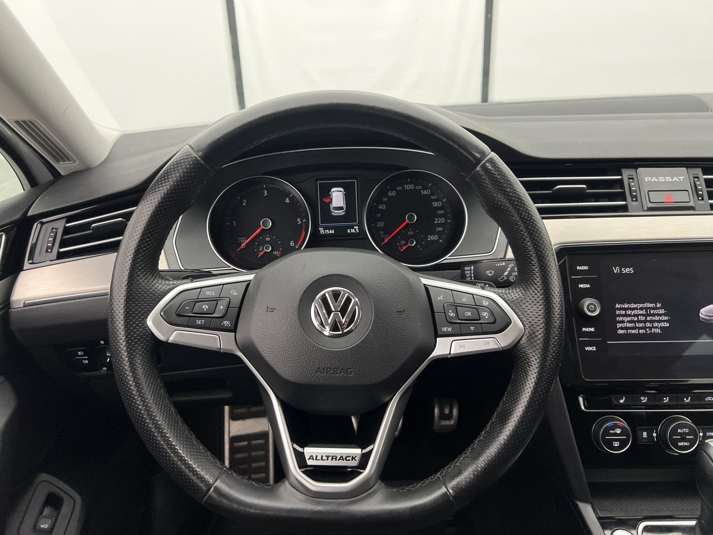 Volkswagen Passat Alltrack TDI 4M 190hk Executive Värmare