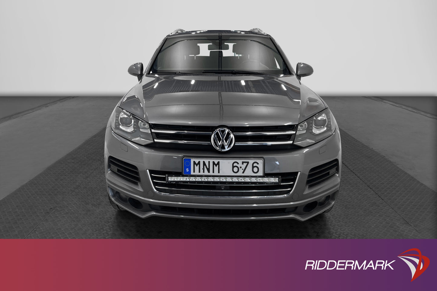 Volkswagen Touareg 3.0 V6 245hk R-line Värm Pano Drag Kamera