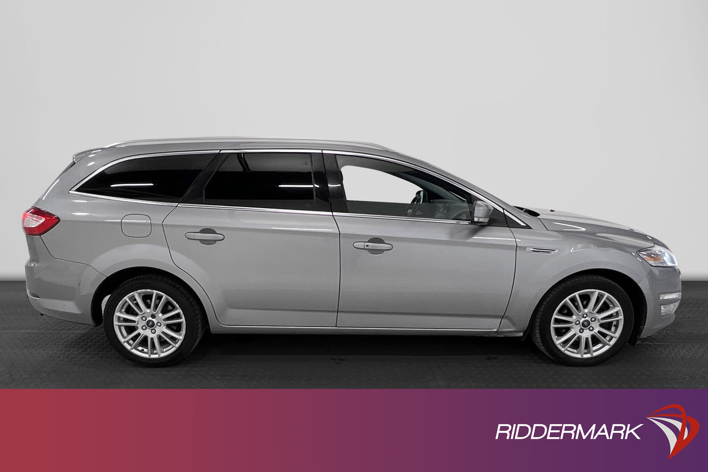 Ford Mondeo 2.0 TDCi 140hk D-värme Skinn P-sensorer Nyservad