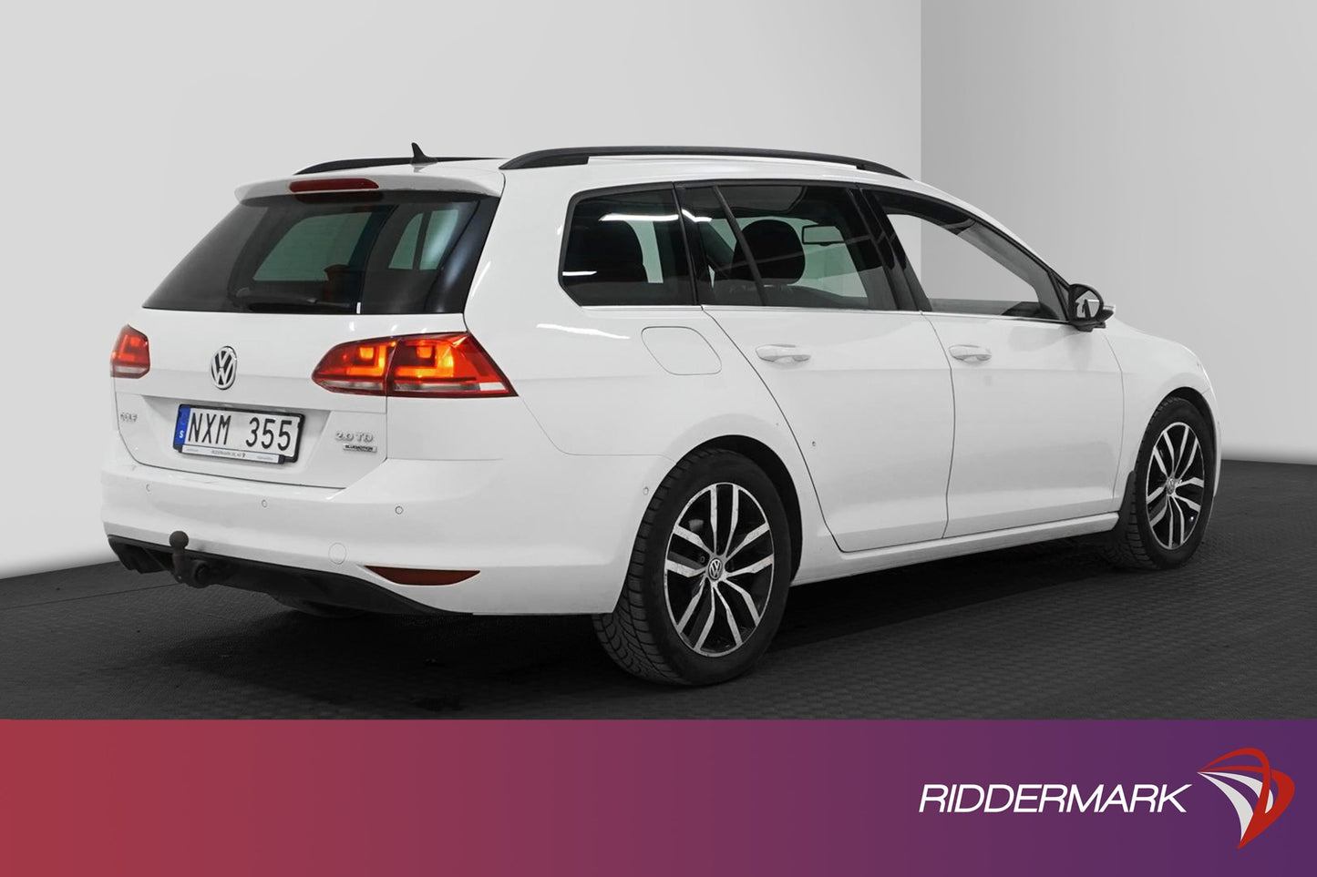 Volkswagen Golf 2.0 TDI 150hk DSG D-värm Dragkrok Panorama