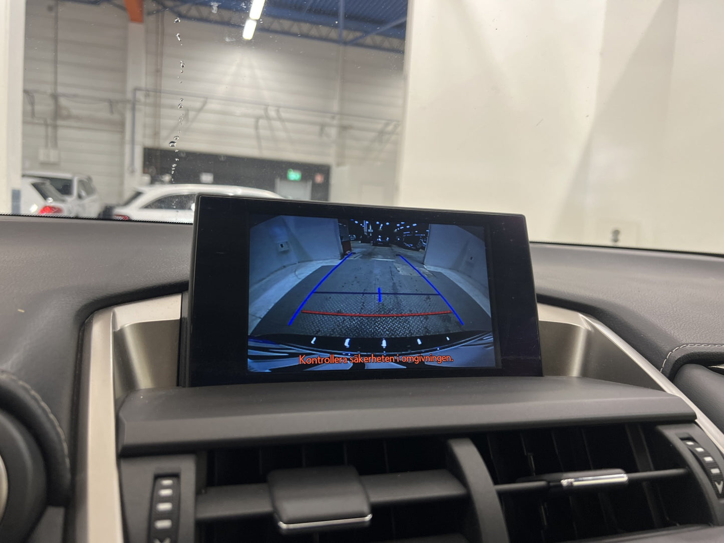 Lexus NX 300h AWD 197hk Comfort Navi Kamera Skinn Välservad