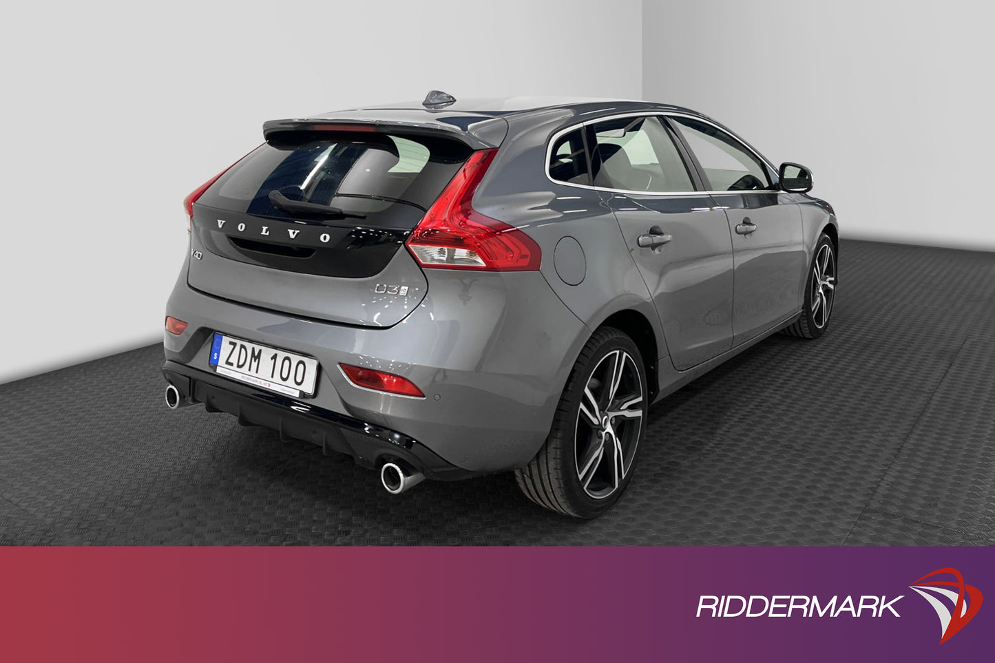 Volvo V40 D3 150hk R-Design D-Värmare VOC B-Kamera Navi