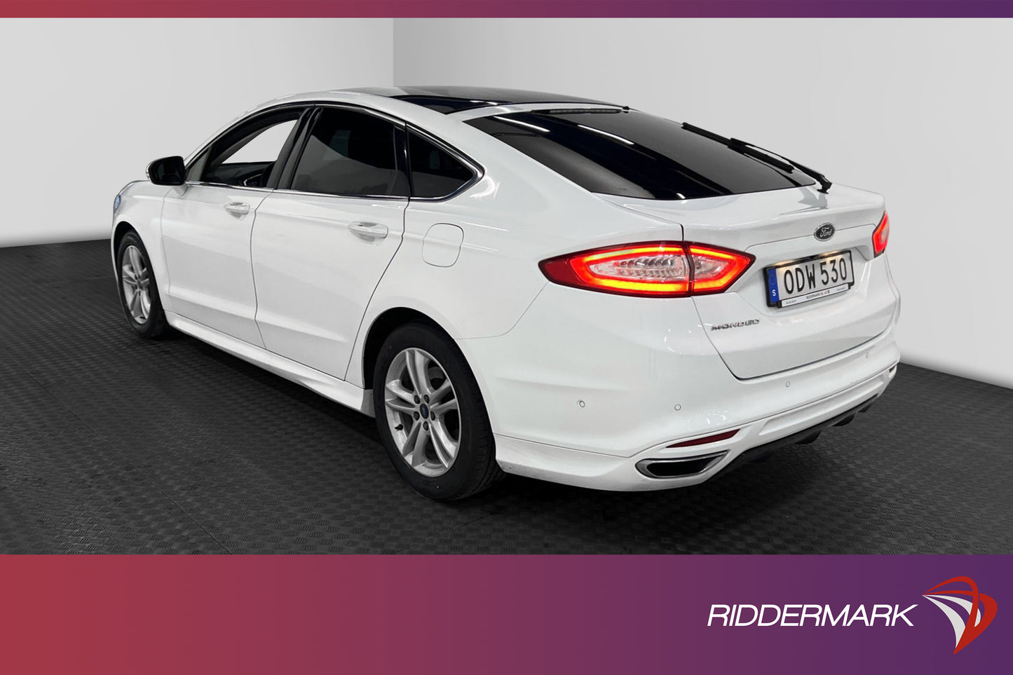 Ford Mondeo 2.0 TDCi AWD 180hk Pano Värm Kamera Skinn Navi