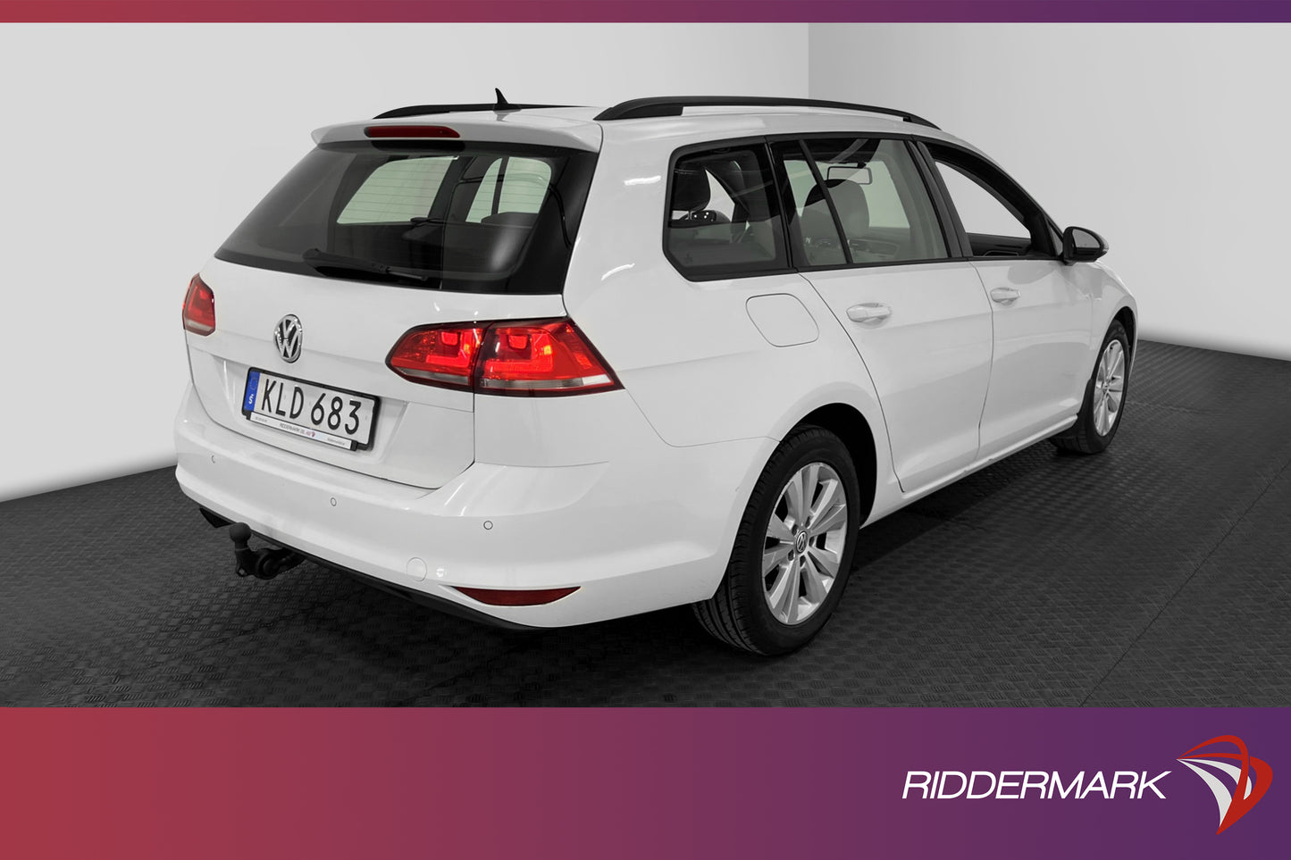 Volkswagen Golf 1.6 TDI 105hk Backkamera Dragkrok 3.5L/Mil