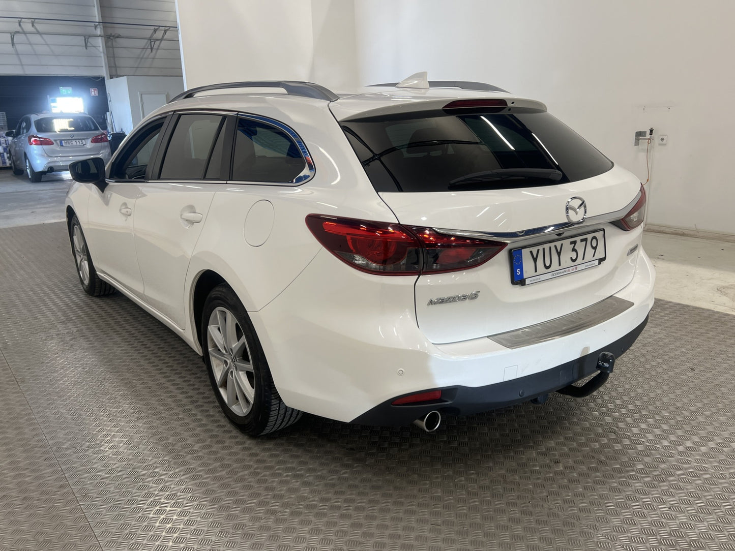 Mazda 6 Wagon 2.0 165 hk P-sensorer Dragkrok Navi Låg skatt