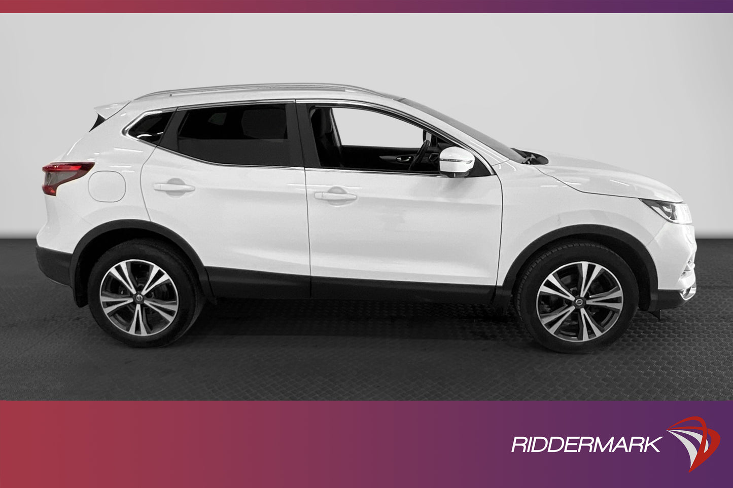 Nissan Qashqai 1.5 dCi 115hk N-connecta Pano 360° Drag