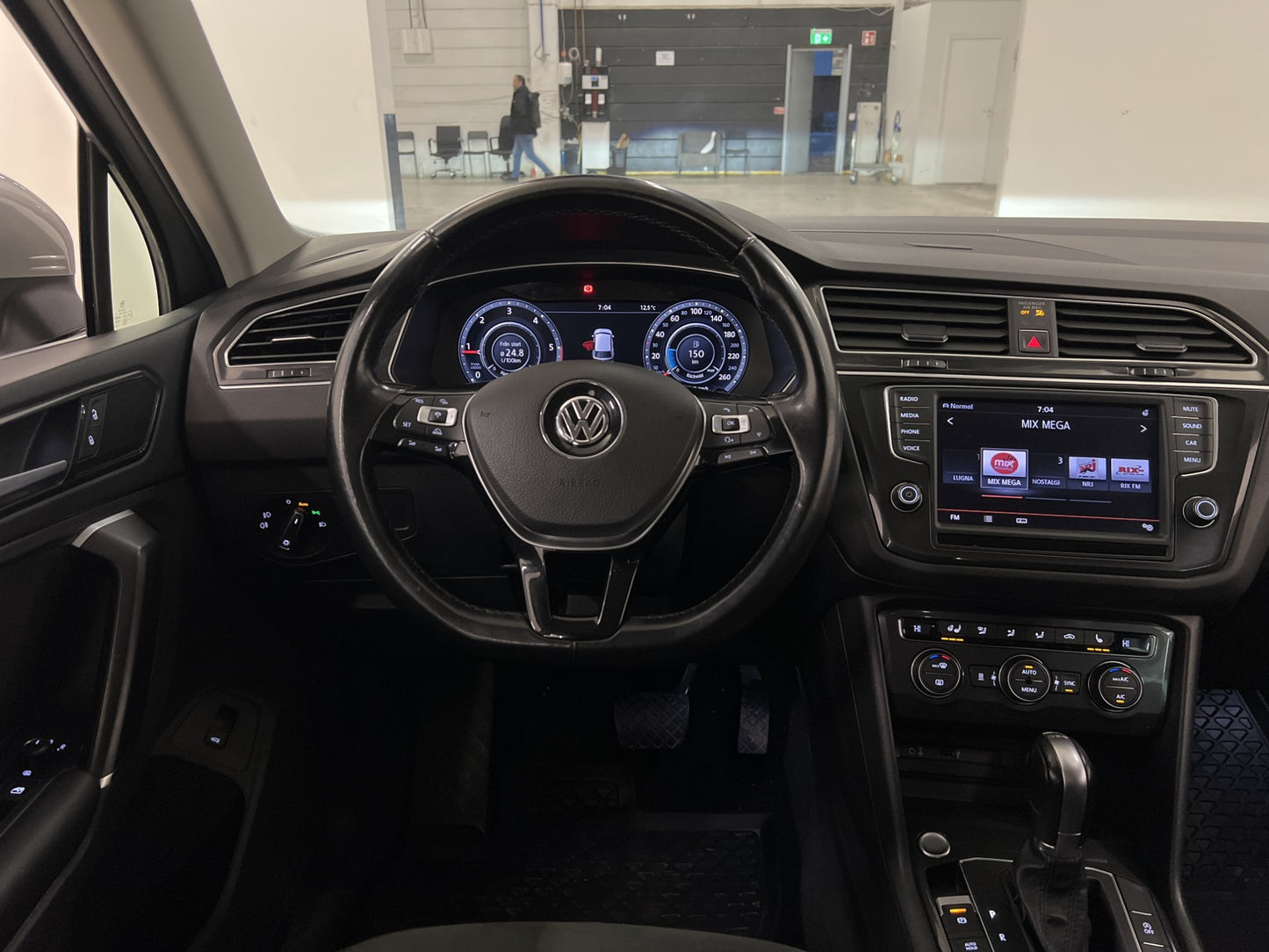 Volkswagen Tiguan 4M 190hk Premium Cockpit Värmare Drag