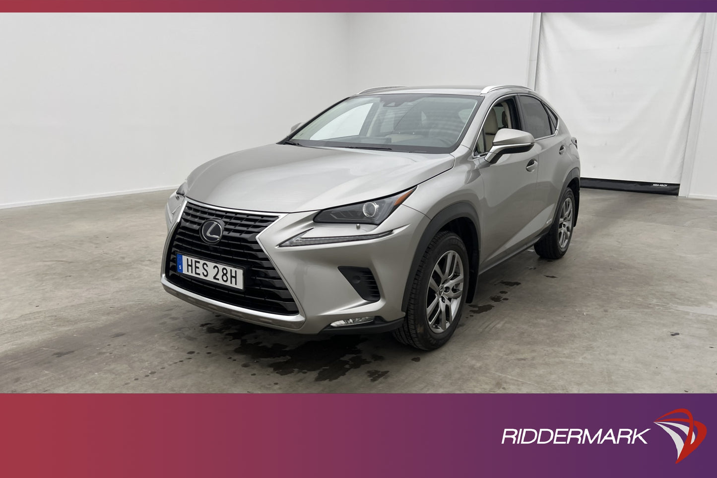 Lexus NX 300h AWD 197hk Executive Kamera Navi Skinn Drag