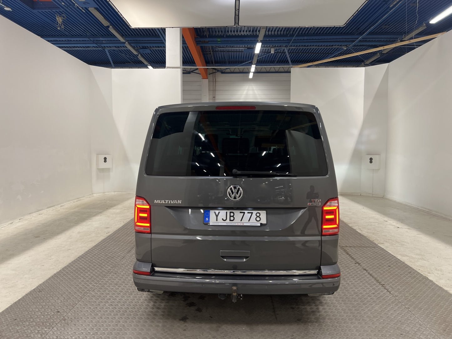 Volkswagen Multivan Highline 205hk 4M DSG Värmare Taklucka