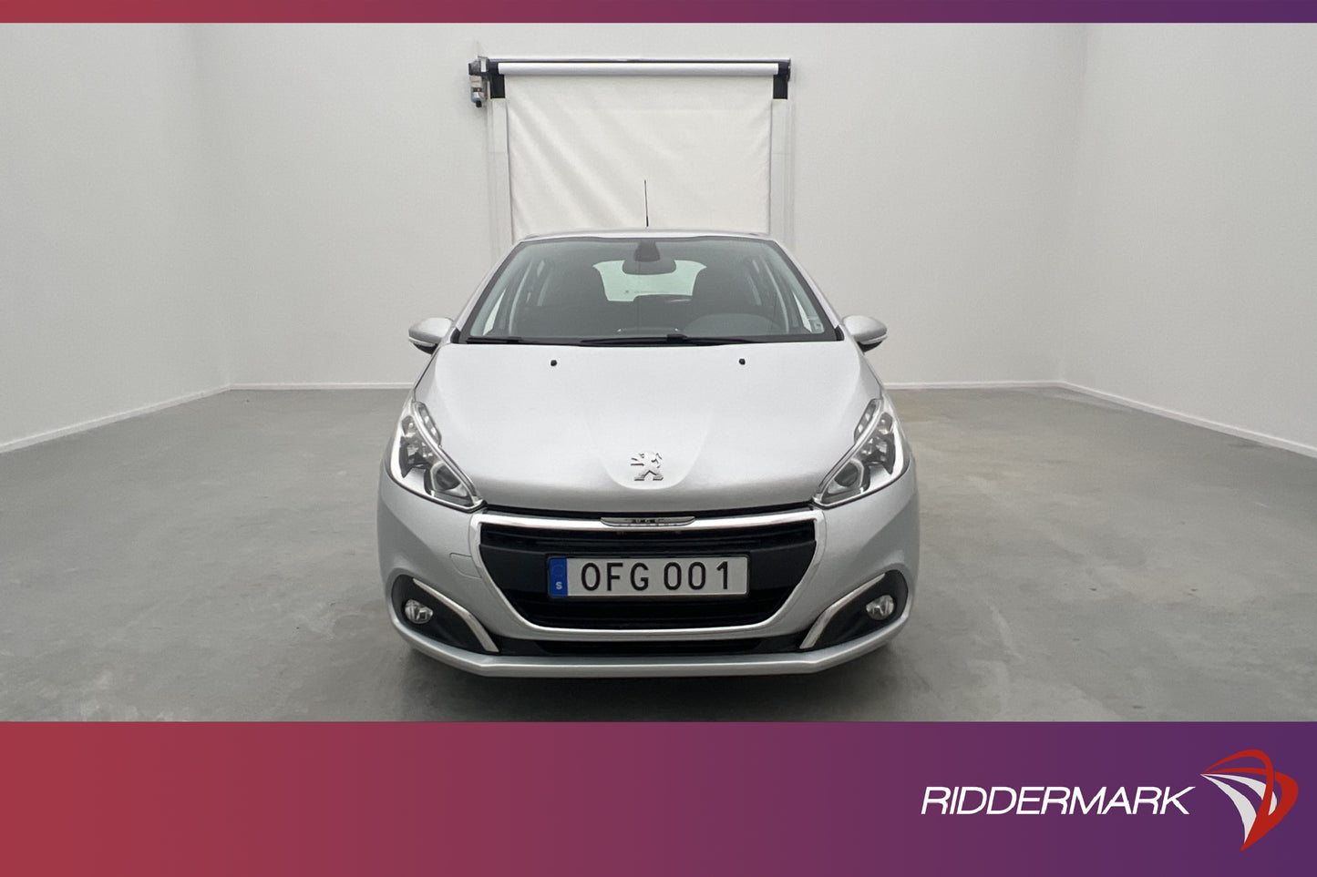 Peugeot 208 PureTech 1.2 VTi 82hk 2 Brukare Farthållare