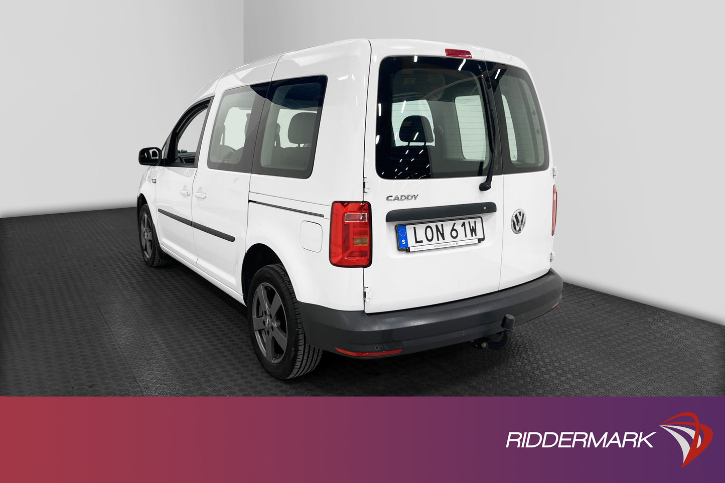 Volkswagen Caddy Life 2.0TDI Värmare Dragkrok PDC Moms