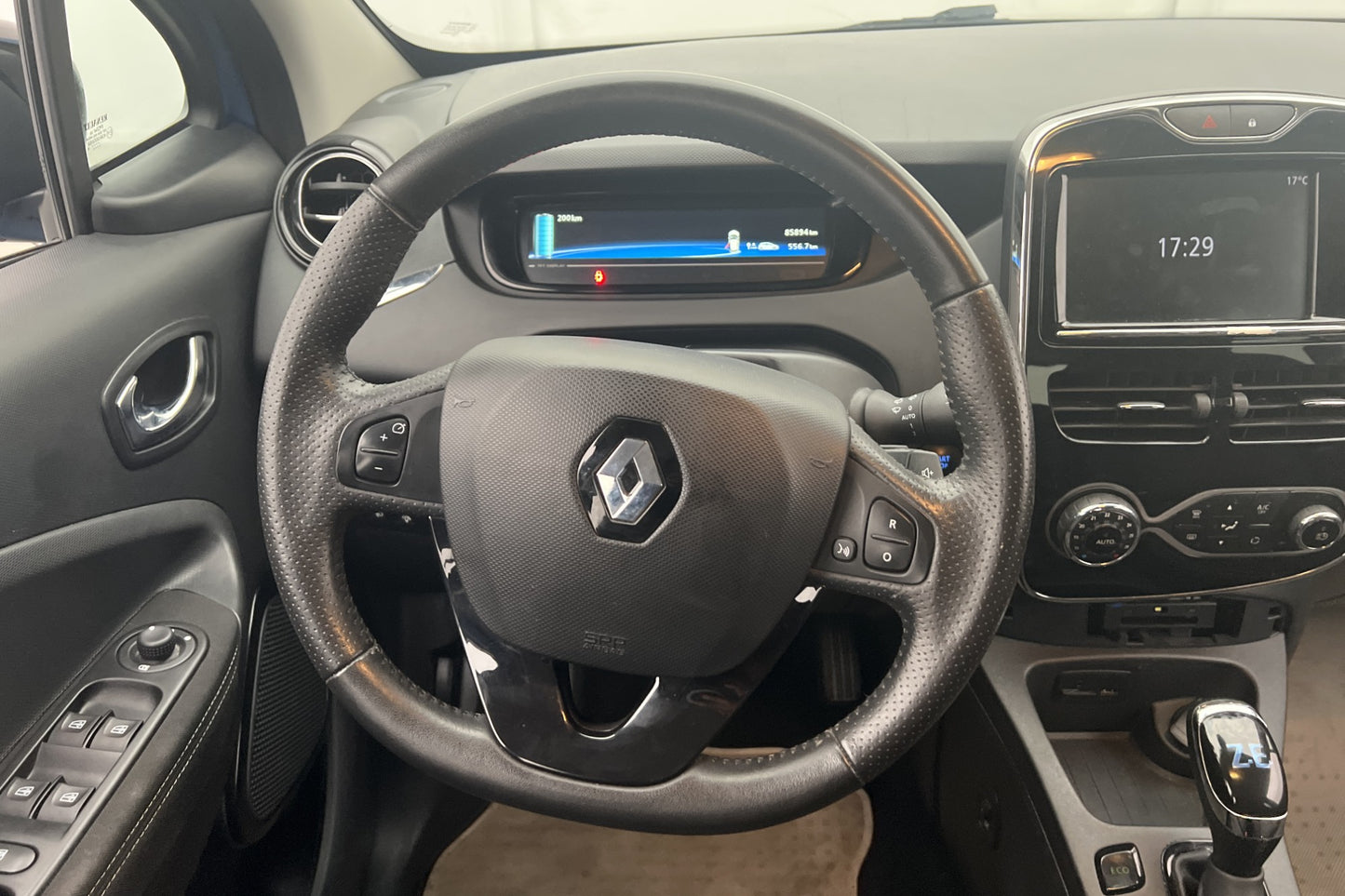 Renault ZOE R90 41 kWh 92hk Batterihyra Kamera Navi Välserv