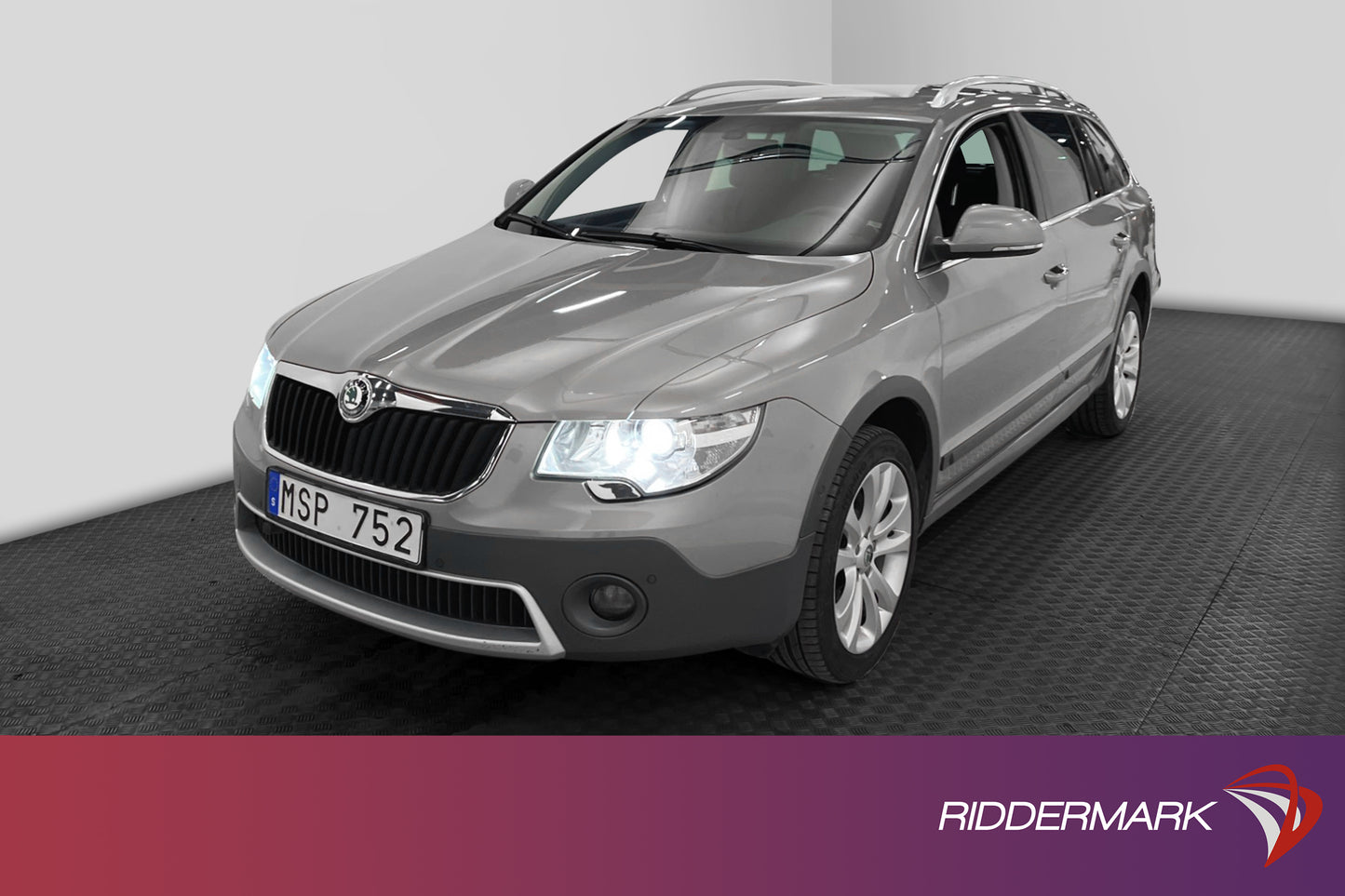 Skoda Superb 1.8 TSI 4x4 160hk M-Värmare Drag En Brukare