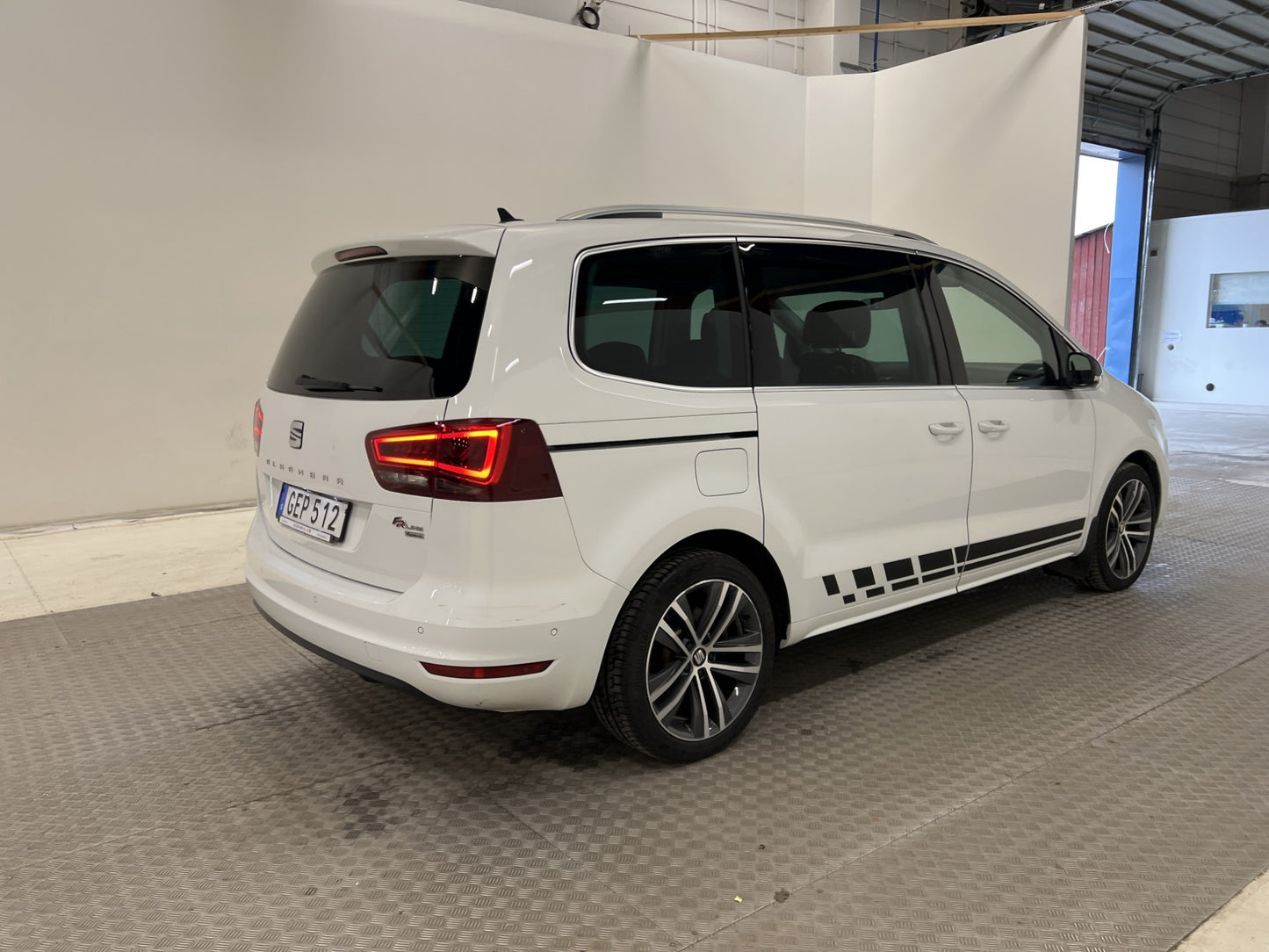 SEAT Alhambra 2.0 TDI 4Drive FR-Line 7-sits Kamera Värmare