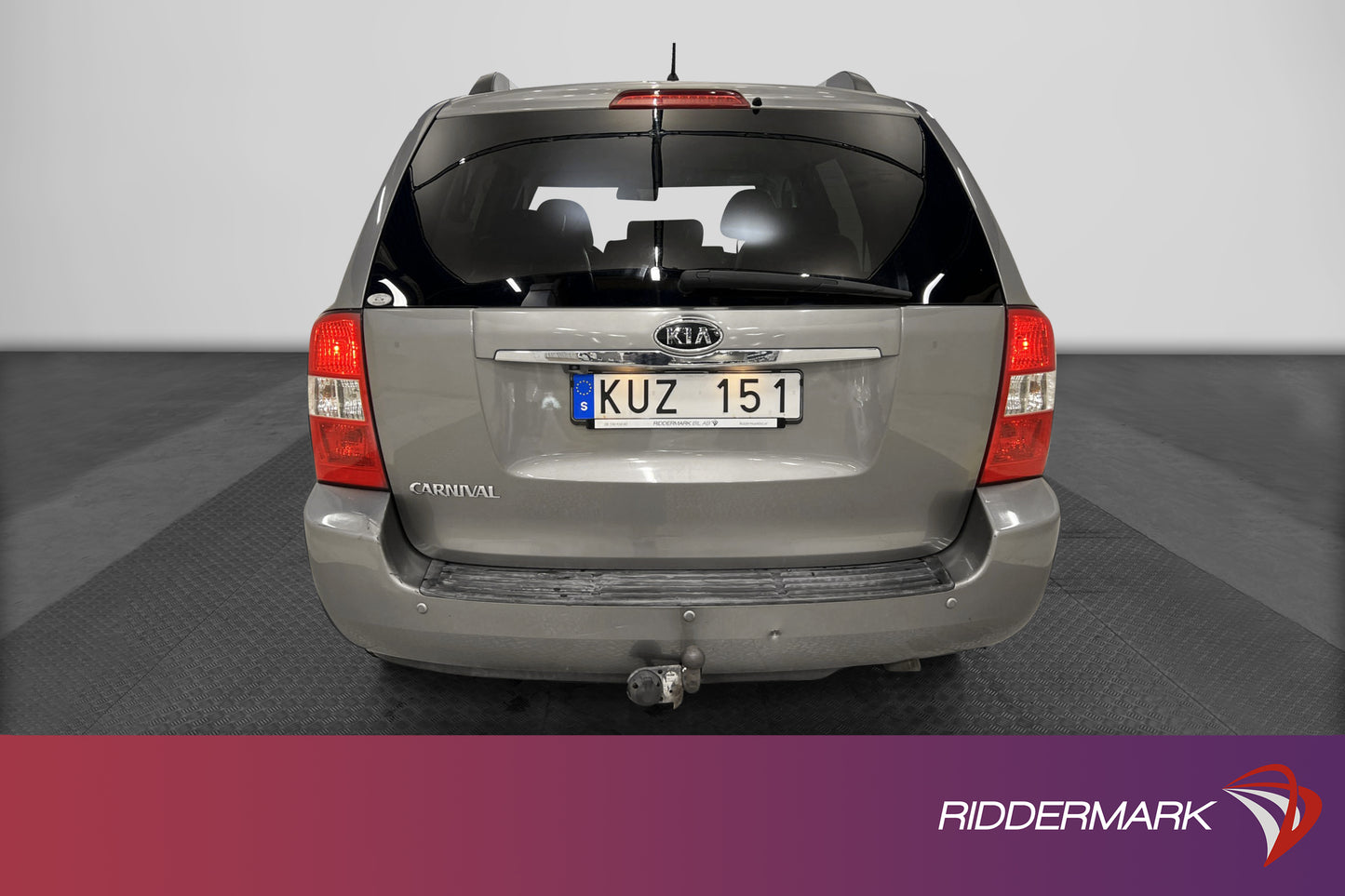 Kia Carnival 2.2 CRDi 197hk 7-sits Skinn Drag Nyservad