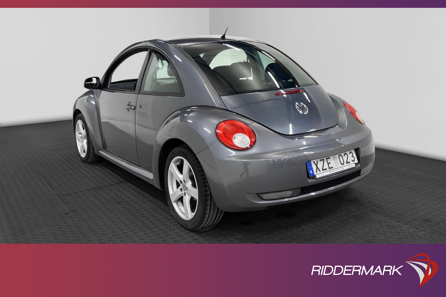 Volkswagen New Beetle  1.6 102hk Ny Besiktigad LÅGMIL