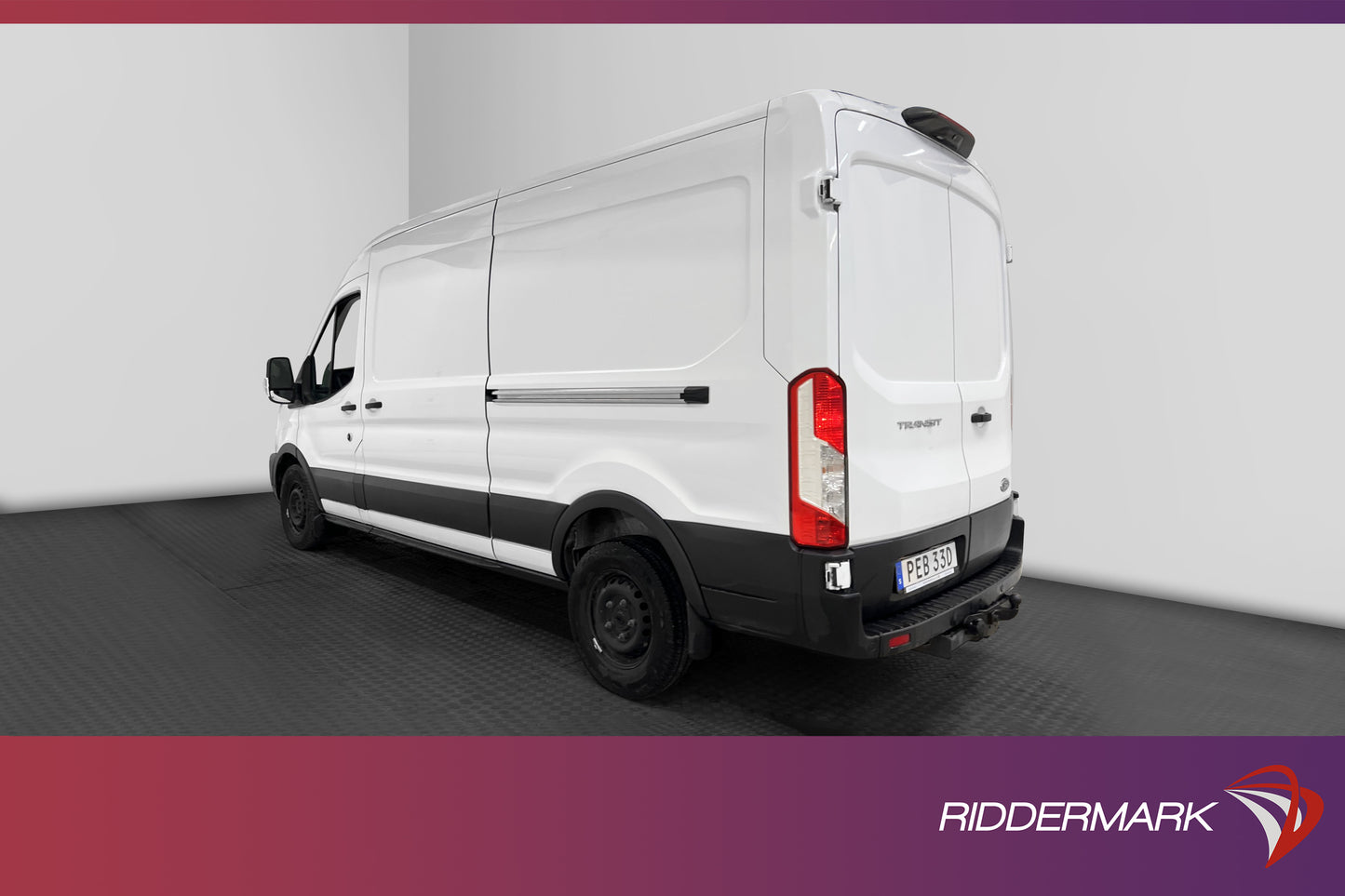 Ford Transit 350 L2H2 170hk Dragkrok Värmare 1-Ägare Moms