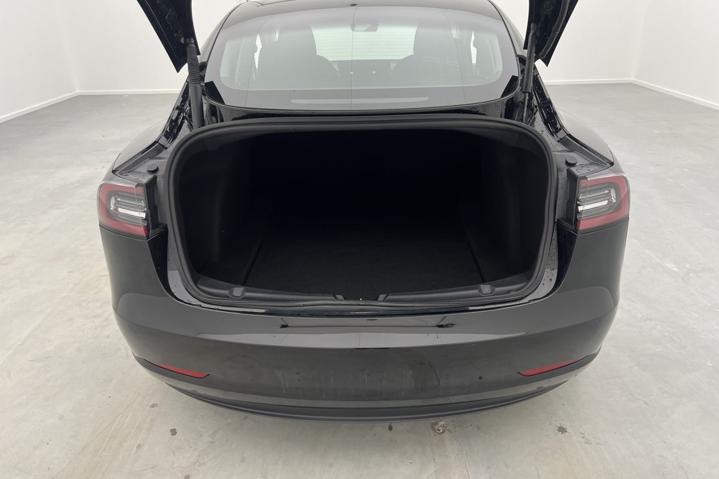 Tesla Model 3 Long Range AWD 440hk Total självkörning FSD