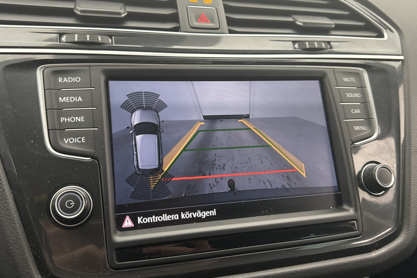 Volkswagen Tiguan 2.0 TDI 4M R-Line Cockpit Värm Kamera Drag