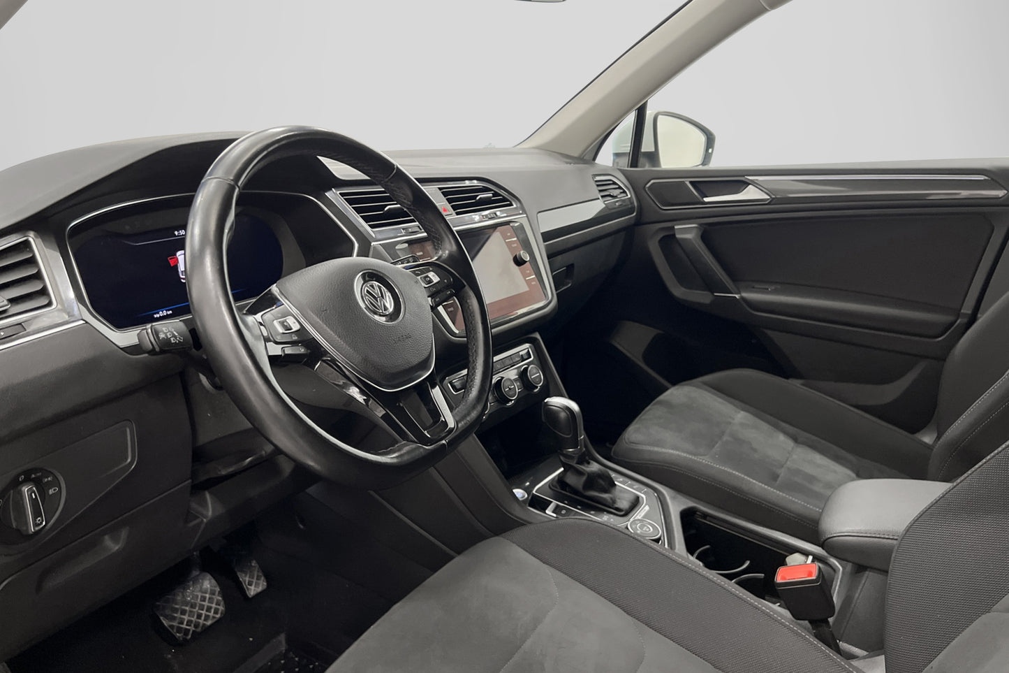 Volkswagen Tiguan Allspace 4M 190hk 7sits Cockpit B-kam Drag