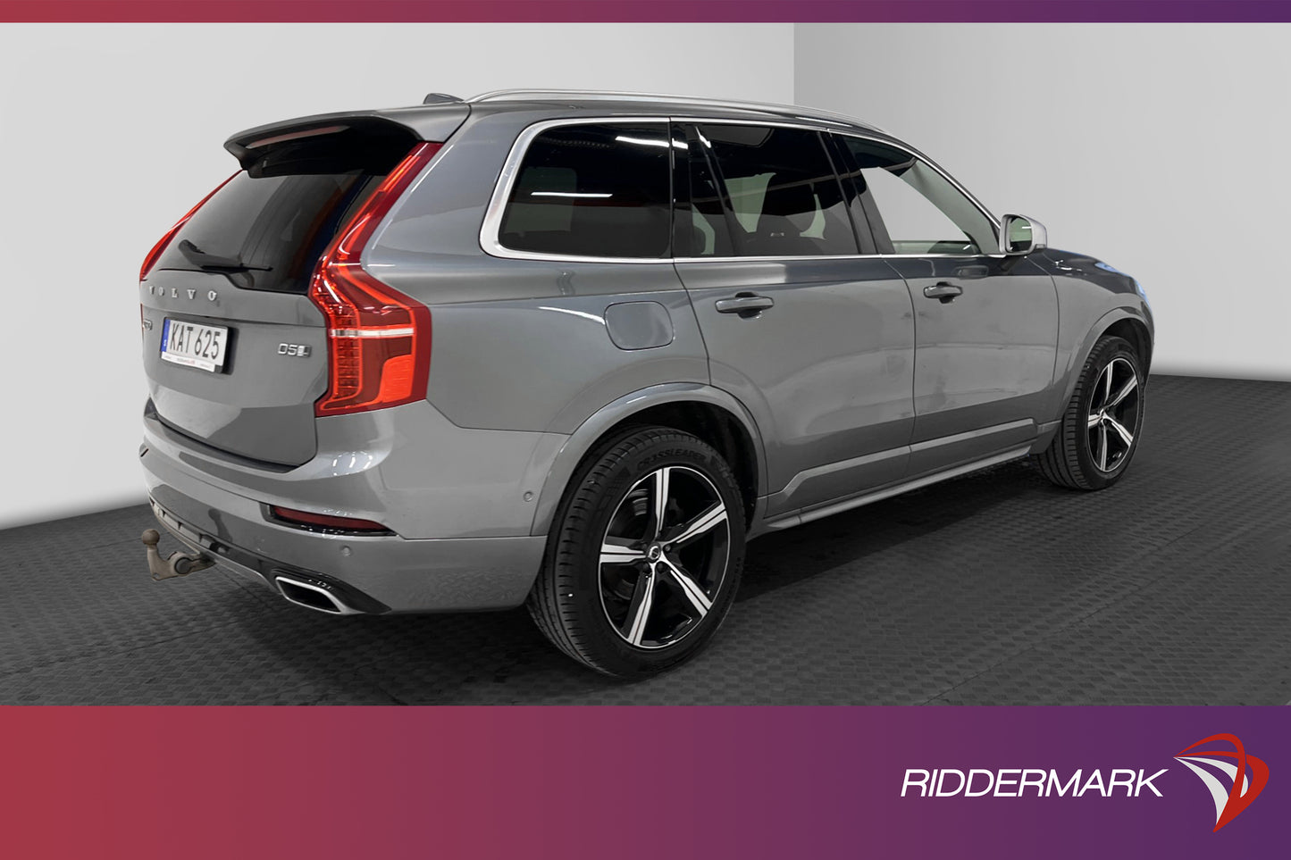 Volvo XC90 D5 AWD 225hk R-Design 7-Sits Pano Värm HUD Drag