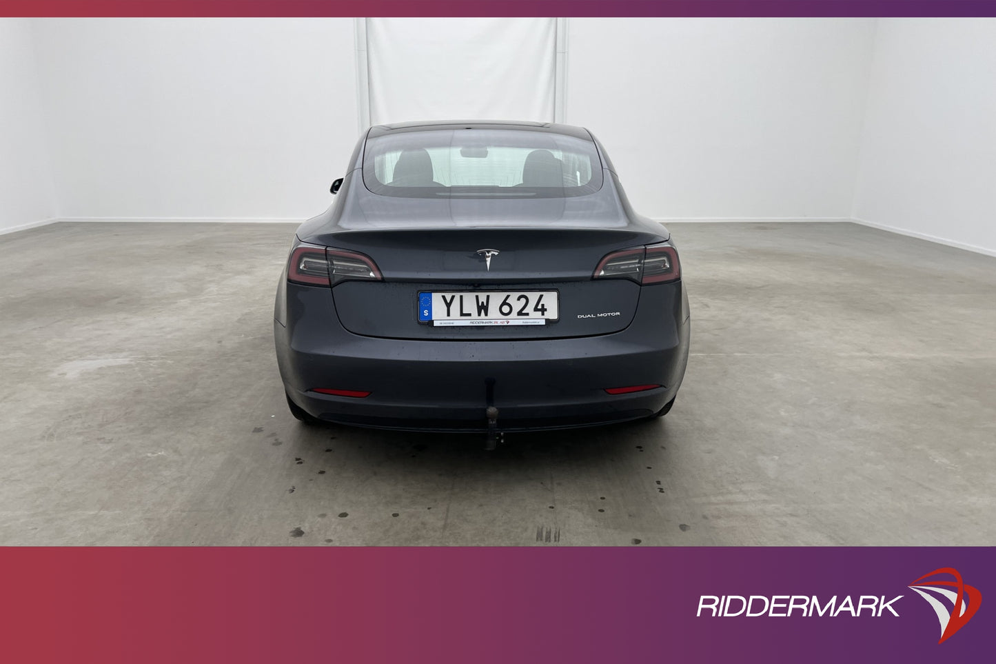 Tesla Model 3 Long Range AWD 440hk Dragkrok En-brukare MOMS