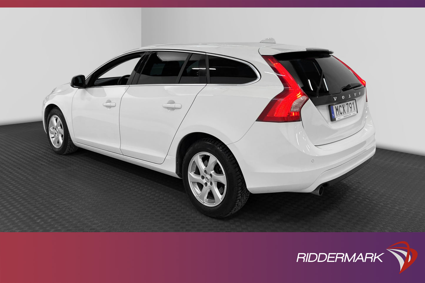 Volvo V60 D3 150hk Momentum D-värm VOC Välservad