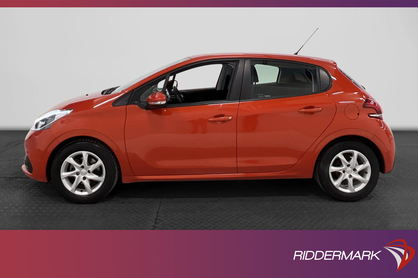 Peugeot 208 1.2 VTi 82hk M/K-Värmare 2 Brukare 0.45L/Mil