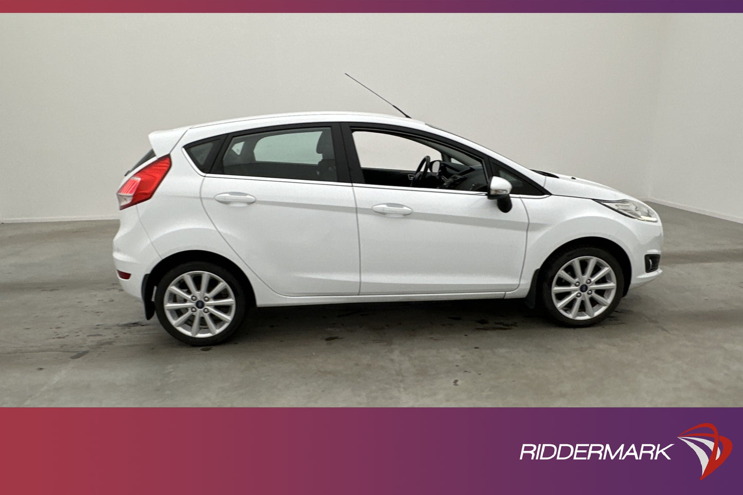 Ford Fiesta 1.0 80hk Titanium Bluetooth Lågskatt 0.38L/Mil