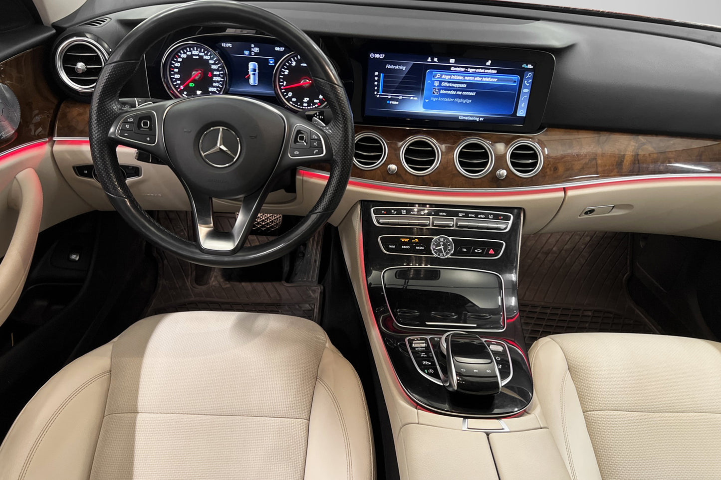 Mercedes-Benz E 200 184hk 4M AMG Burmester 7-Sits 360º Skinn