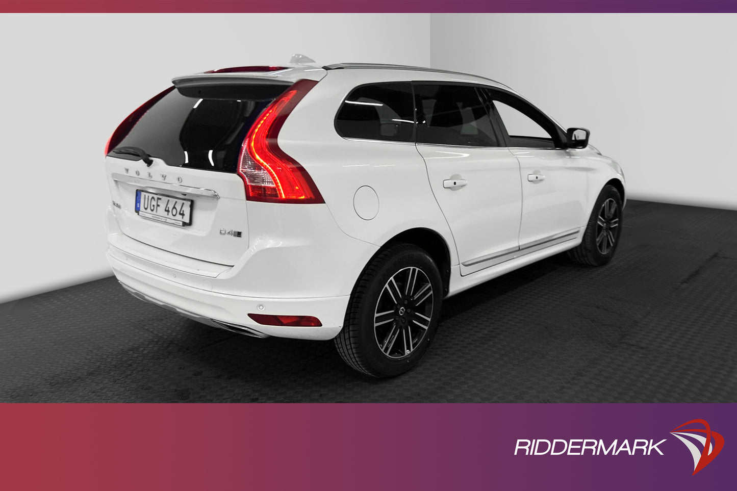 Volvo XC60 D4 AWD 190hk Summum Classic BLIS Pano D-Värm Navi