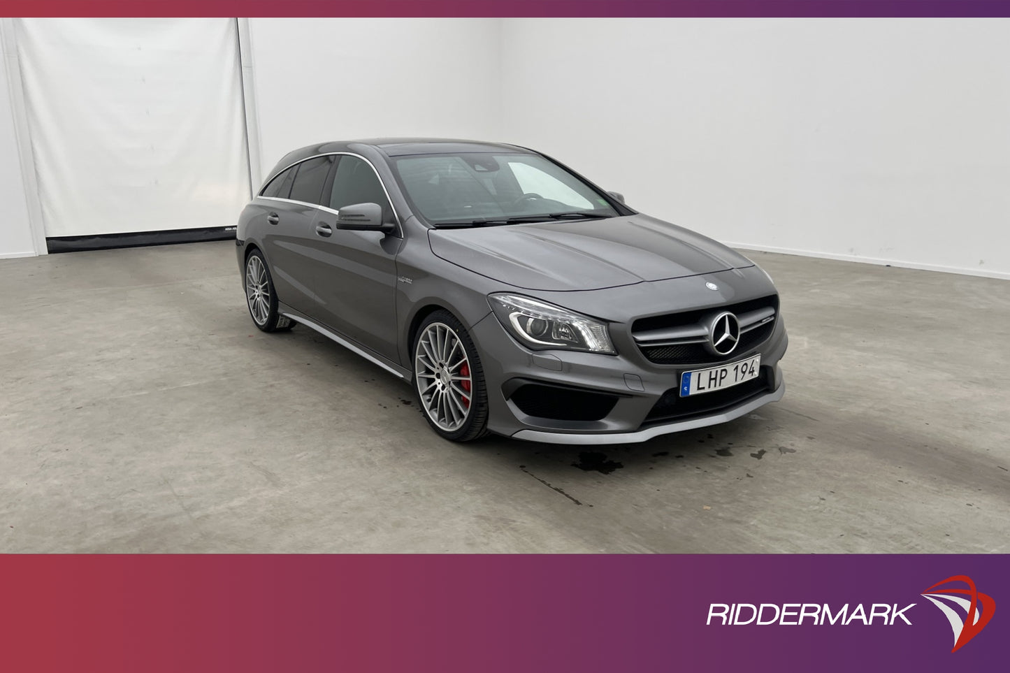 Mercedes-Benz CLA 45 AMG 360hk Skalstolar Panorama H/K Navi