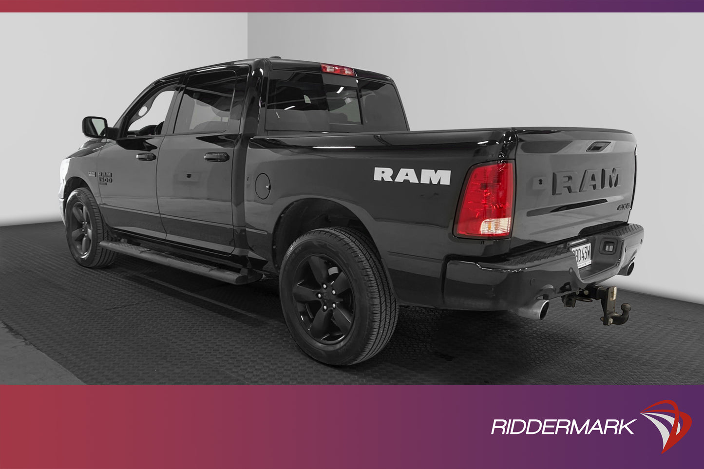 Dodge RAM 5.7 V8 HEMI 4x4 395hk Dragkrok Taklucka Moms