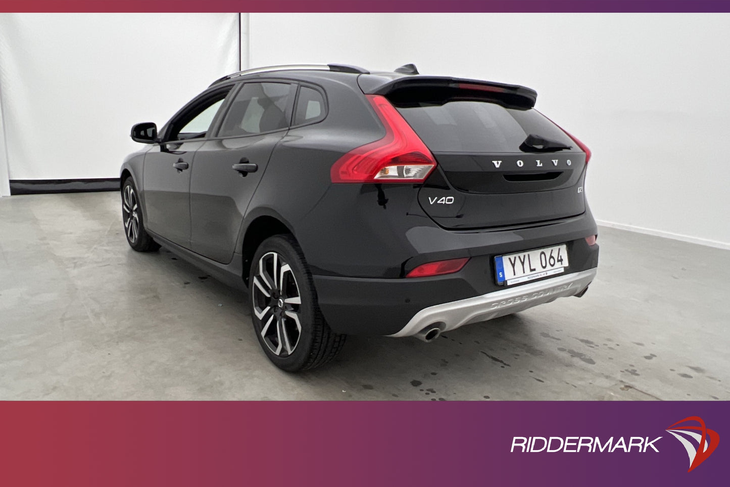 Volvo V40 Cross Country D3 Momentum VOC Värm Navi Sensorer