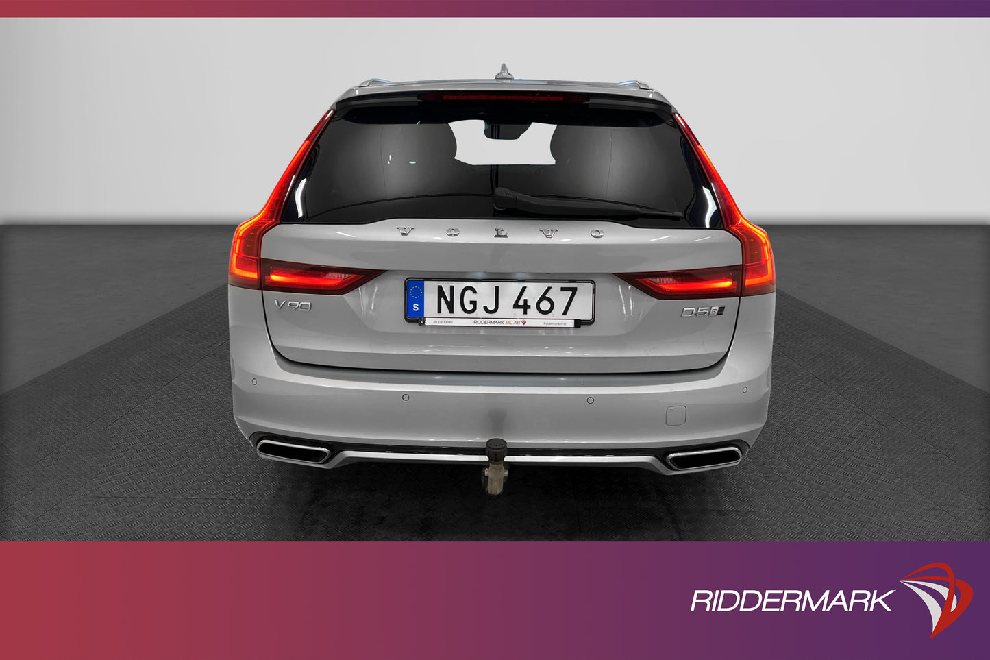 Volvo V90 D5 AWD R-Design Pano B&W HUD VOC B-Kamera GPS Drag