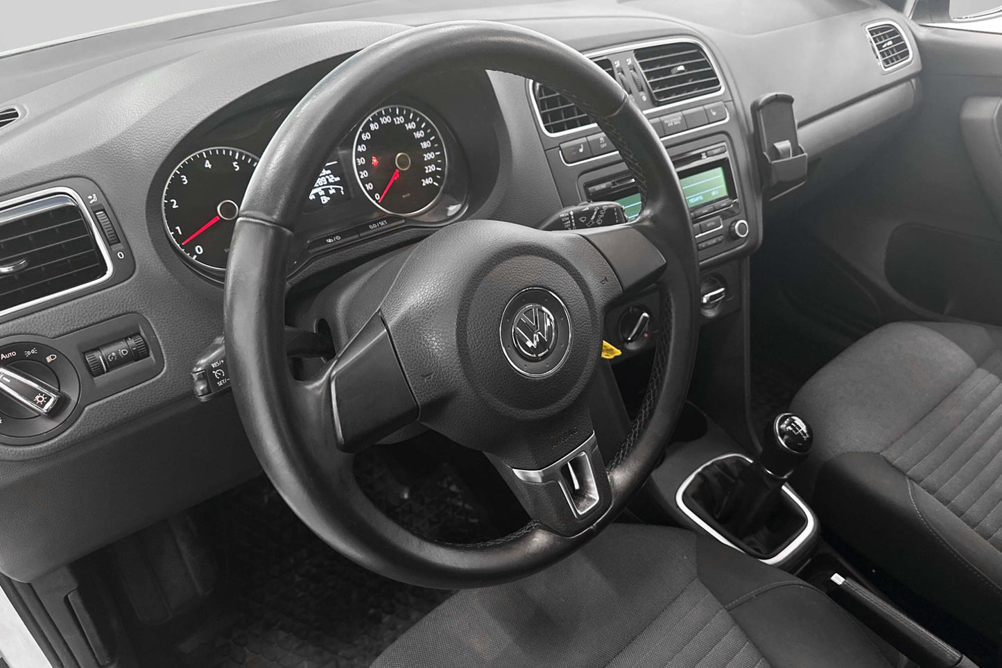 Volkswagen Polo 1.2 TSI 90hk R-Line Värmare Sensorer Välserv