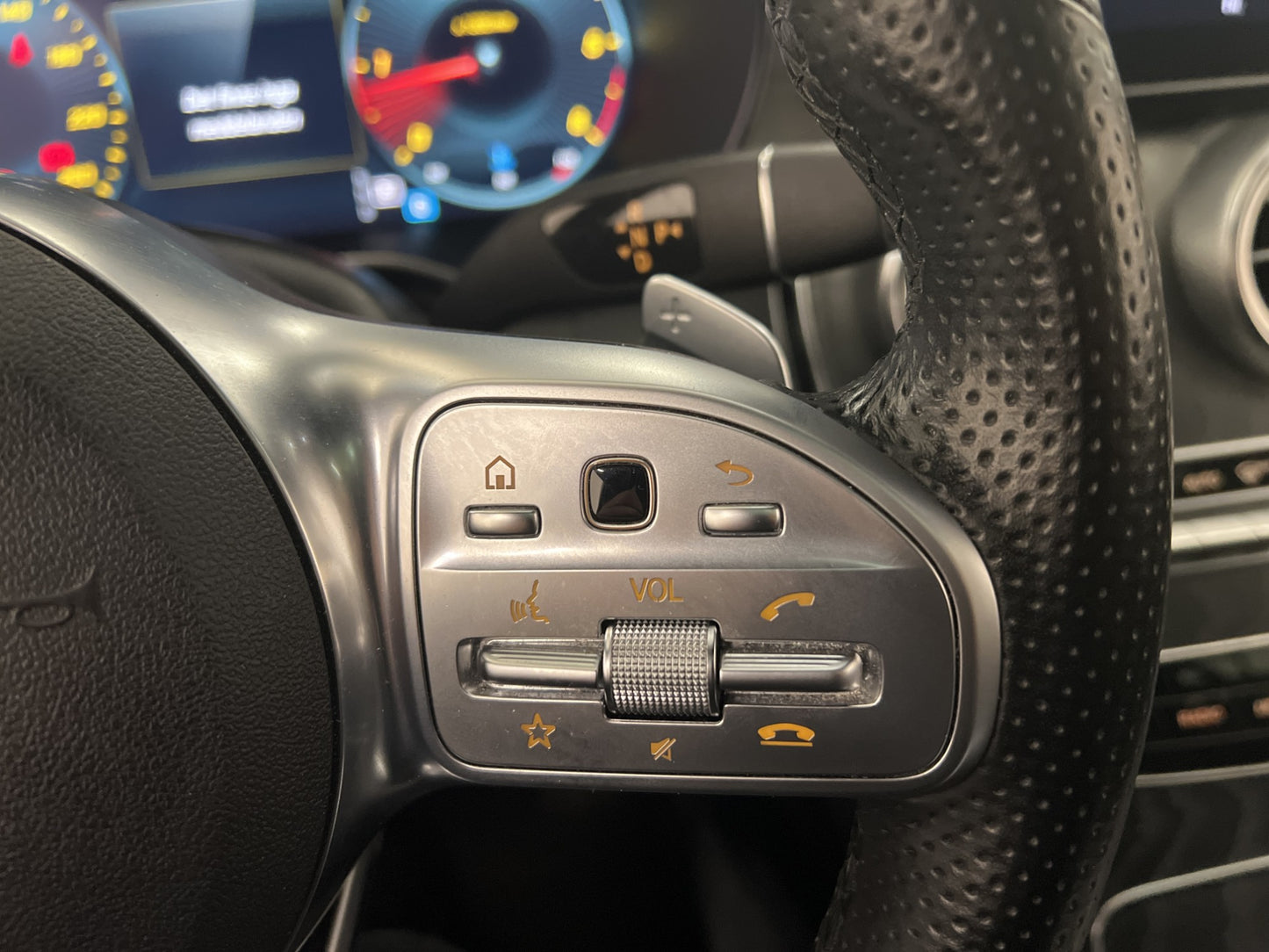 Mercedes-Benz C 220 T d AMG Pano Burmester Cockpit 360° Drag