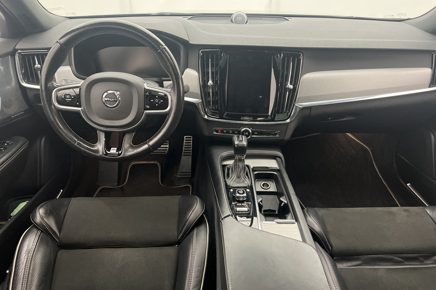 Volvo S90 T5 R-Design VOC B&W Taklucka Kamera Navi BLIS Drag