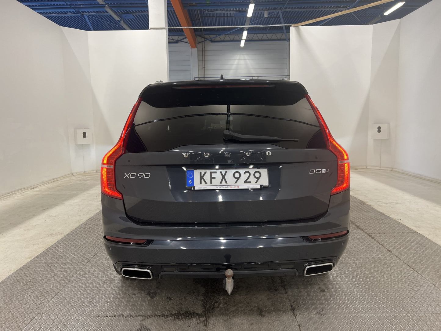 Volvo XC90 R-Design B&W Pano 7Sits Skinn HUD