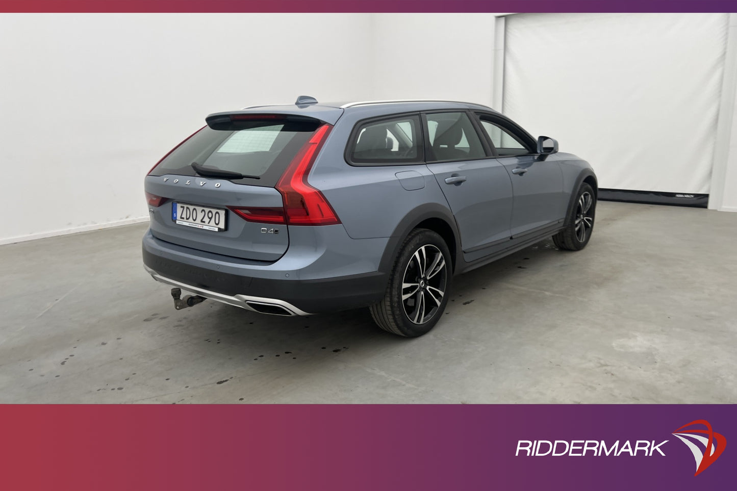 Volvo V90 Cross Country D4 AWD Momentum VOC Drag P-Sensor